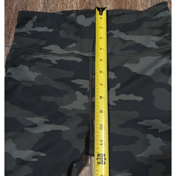 Athleta Ultimate 7/8 Camo Tight Leggings Womens Size Small - Picture 8 of 11